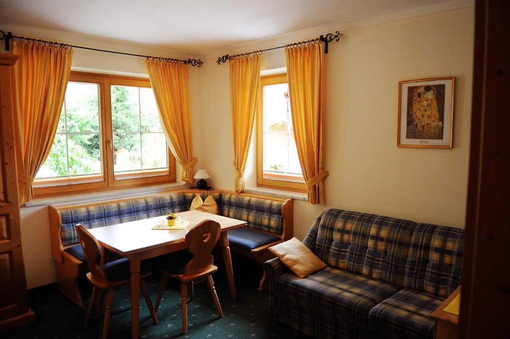 Appartementhaus Olympia Schloessl Neustift im Stubaital